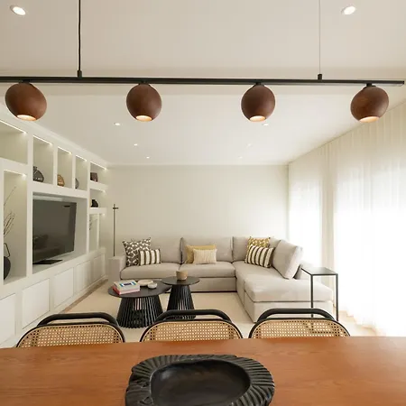 Διαμέρισμα Superb 3 Bed Aprt In The Heart Of Monte
