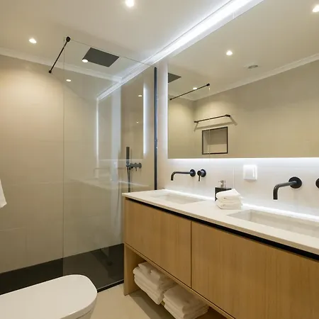 Διαμέρισμα Superb 3 Bed Aprt In The Heart Of Monte Εστορίλ